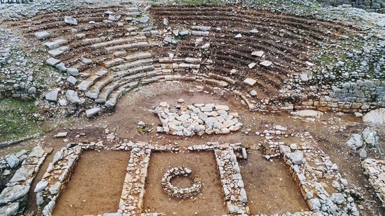 Amos Antik Kenti’nin sembolü ortaya çıkarıldı