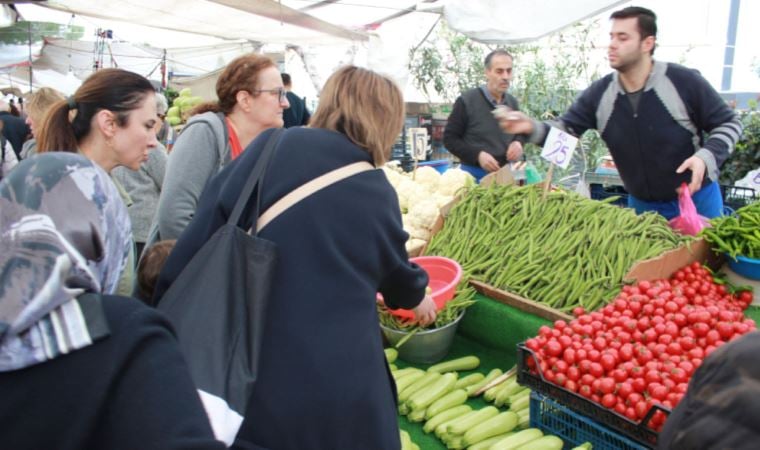 Çarşı pazarda sebze ve meyve fiyatlarındaki fahiş artış durmuyor: Bir adet soğan 6.28 TL