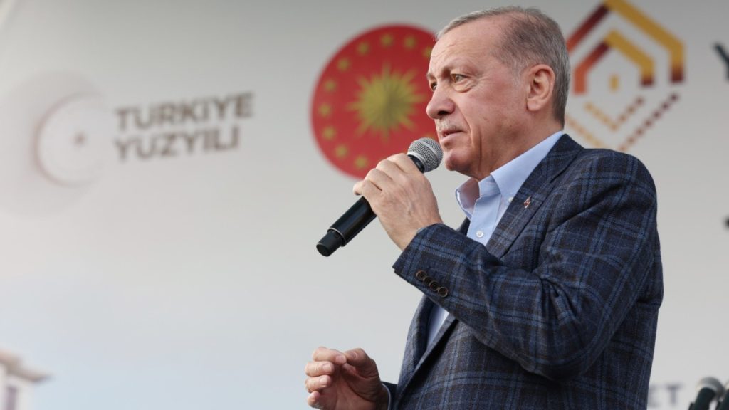 Erdoğan: Seçim televizyon ekranlarında, sosyal medyada, kirli pazarlıklarla kazanılmıyor