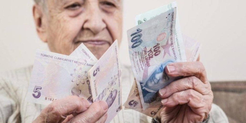 AKP’den Emekli Kök Maaşına ‘Düzenleme’ Sinyali