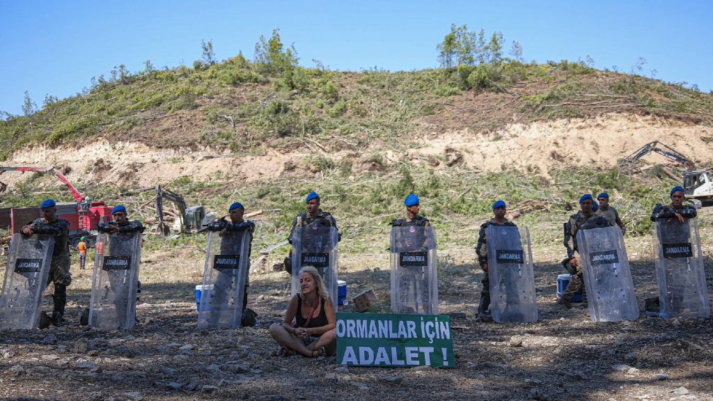 CHP’den Akbelen’deki ağaç katliamının gölgesinde termik santral raporu: Hava kirliliği tehdidi ile karşı karşıyayız!