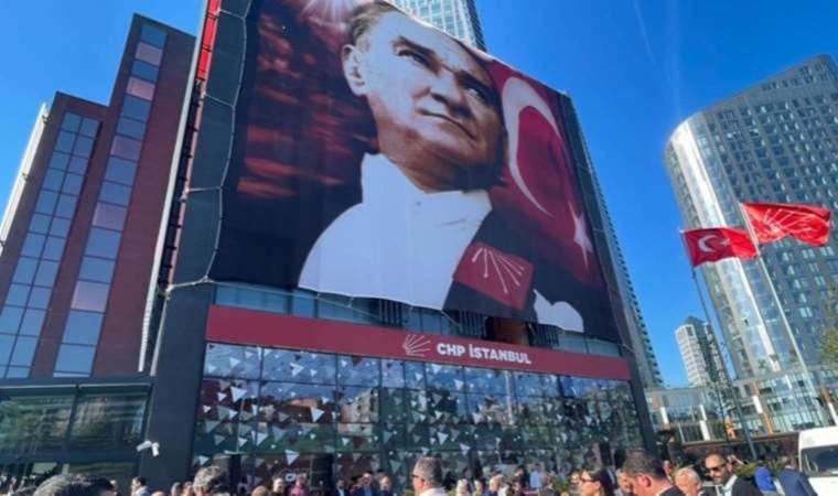 Adaylar netleşiyor: CHP İstanbul İl Başkanlığı için gözler Canpolat ve Sarıyar’da