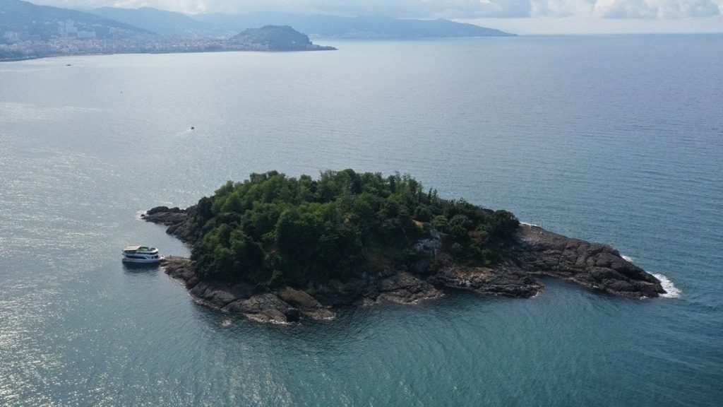 Giresun Adası yerli ve yabancı turistlerin odağında