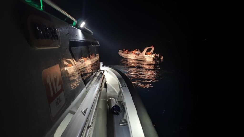 Yunanistan’ın Bodrum açıklarına ittiği 51 göçmen kurtarıldı
