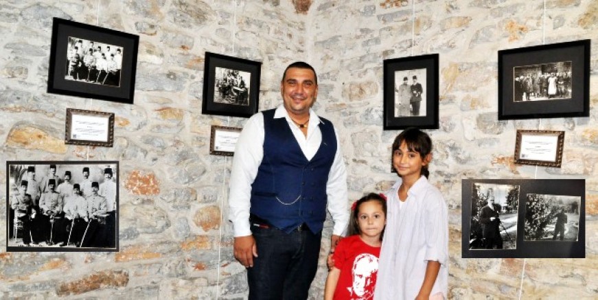Bodrum’da “O Anlar” Sergisi Atatürk’ün Az Bilinen Fotoğraflarını Gün Yüzüne Çıkarıyor