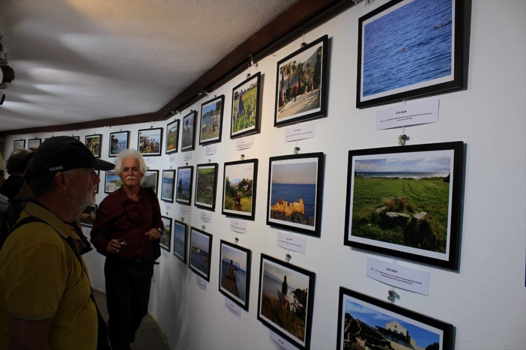 “Burgaz: Denizle Kara Arasında Bir Ada” Adlı Fotoğraf Sergisi Datça’da Açıldı