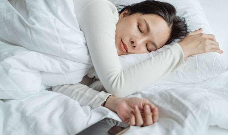 Japonya’da yetişkinlere ‘6 saatten az uyumayın’ tavsiyesi