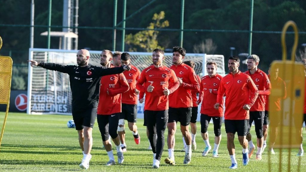 A Milli Futbol Takımı, Almanya ve Galler maçı hazırlıklarını sürdürdü