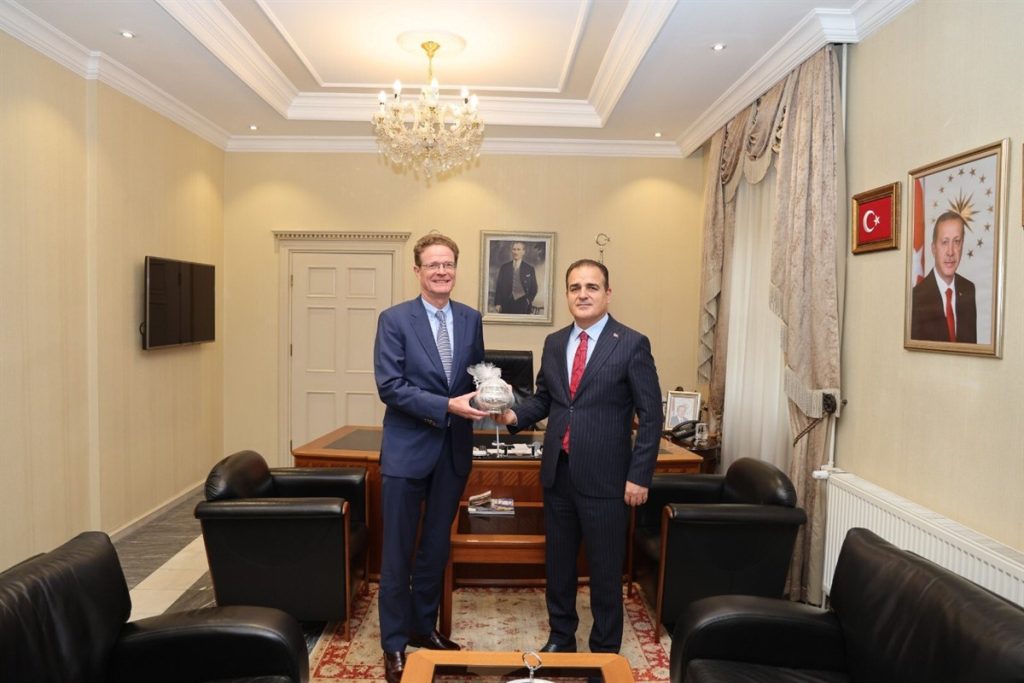 AB Türkiye Delegasyonu Başkanı Meyer-Landrut Vali Akbıyık’ı ziyaret etti