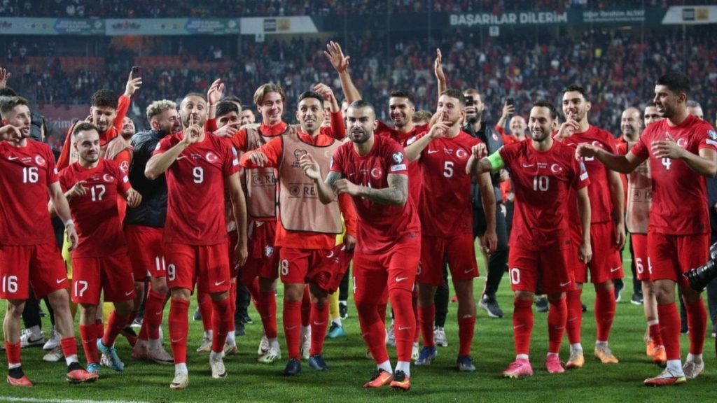 Almanya-Türkiye maçı muhtemel 11’ler