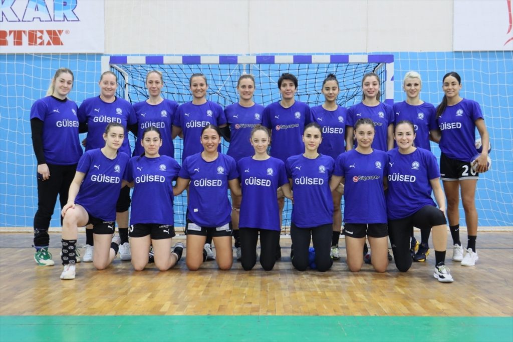 Armada Praxis Yalıkavak Kadın Hentbol Takımı, Avrupa Kupası maçı için İtalya’ya gitti
