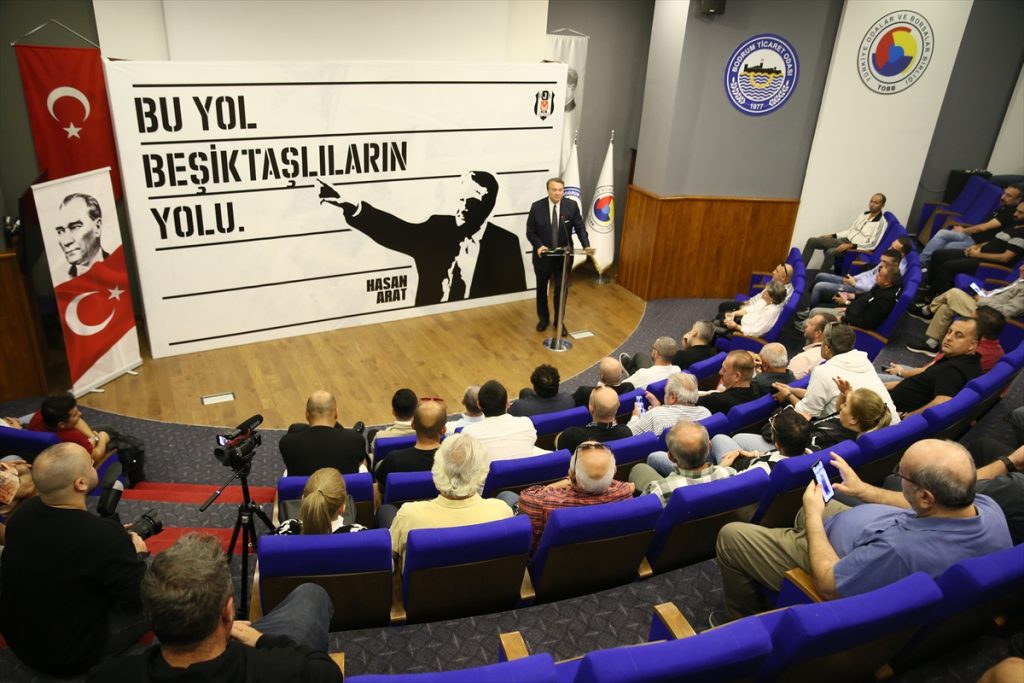 Beşiktaş Kulübü başkan adayı Hasan Arat, Bodrum’da Beşiktaşlılarla buluştu: