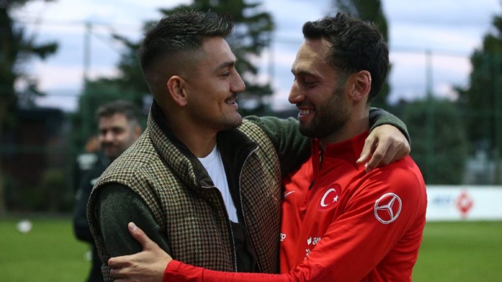 Cengiz Ünder ve Hakan Çalhanoğlu milli takım kadrosundan çıkartıldı