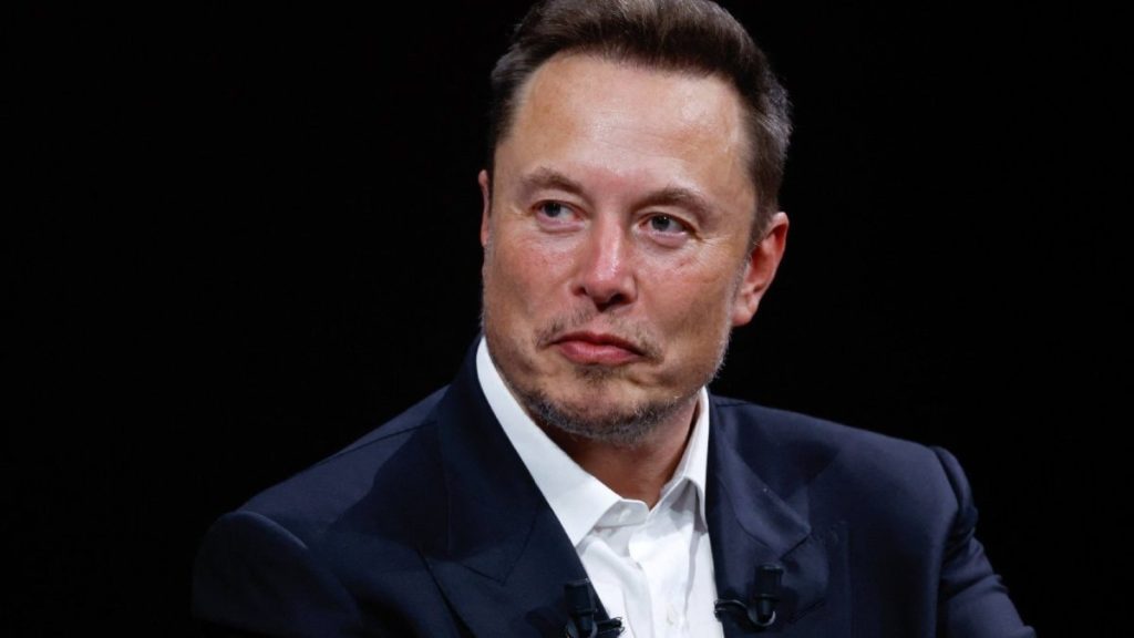 Elon Musk’ın biyografisi ünlü yönetmen Darren Aronofsky’e emanet