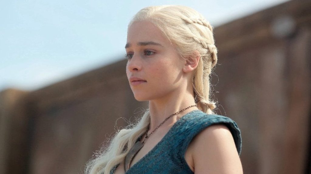 Game of Thrones yıldızı Emilia Clarke: “Ölmekten değil, kovulmaktan korkuyordum”