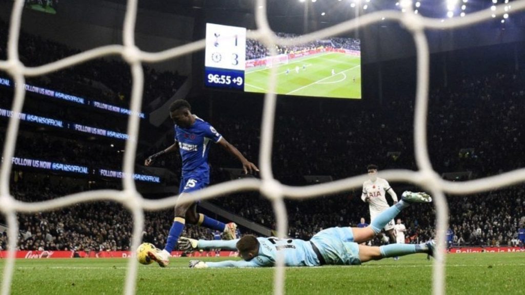 Son yılların en acayip gecesi! Tottenham Chelsea maçı nefes kesti…