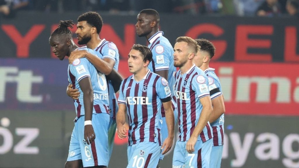 Trabzonspor Kadıköy’de tarihi galibiyet peşinde
