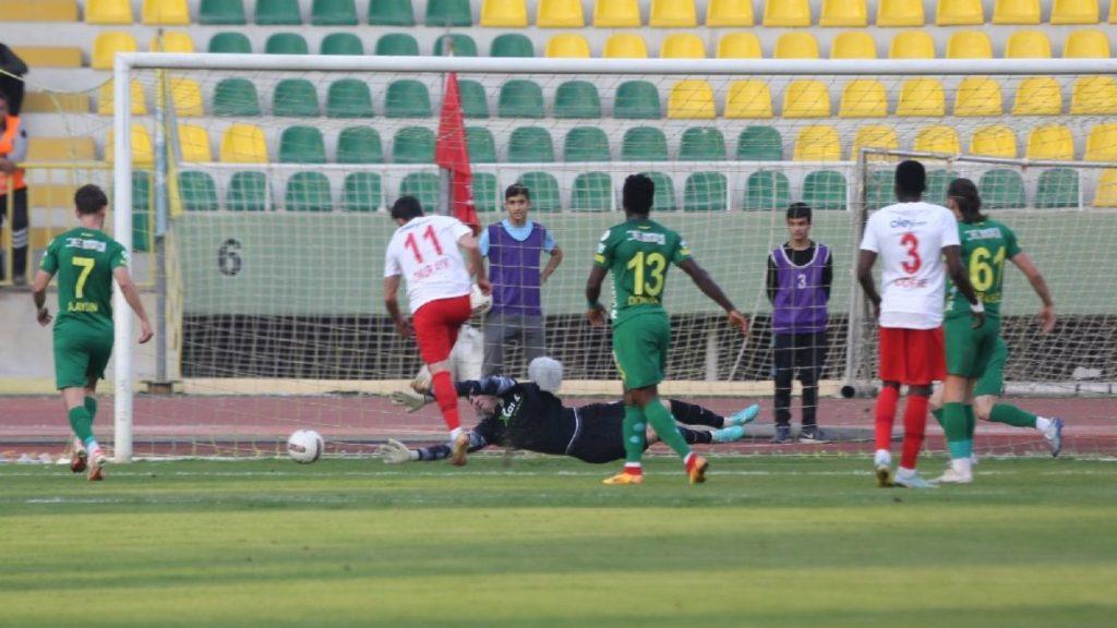 Ümraniyespor Şanlıurfaspor deplasmanında tek golle kazandı