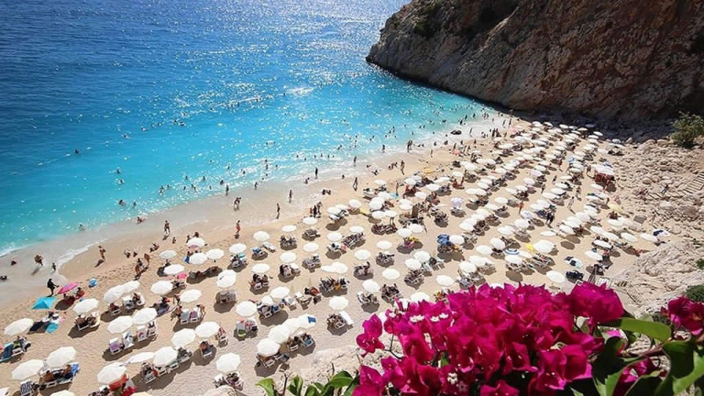 Antalya’ya gelen turist sayısında tüm zamanların rekoru kırıldı
