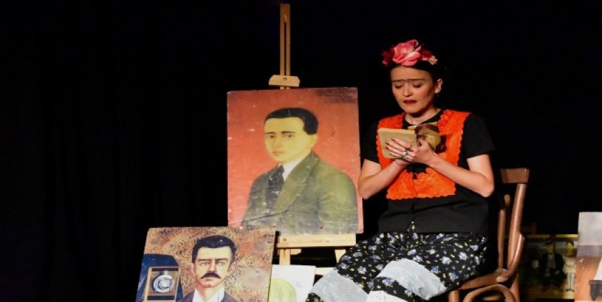 “Bodrum Belediyesi Şehir Tiyatrosu’nda ‘Ben Frida Kahlo: Otoportre’ Oyunu Sahnelenecek”