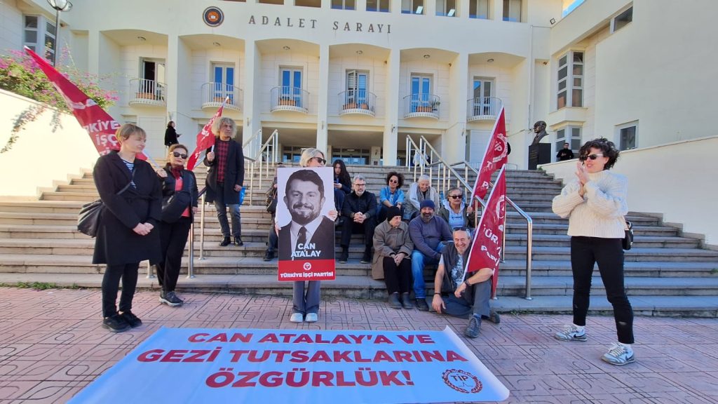TİP, Bodrum Adliyesi Önünde Can Atalay kararını protesto etti