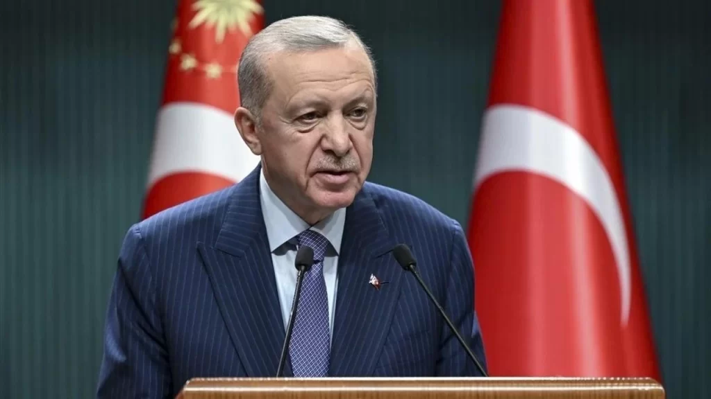 Erdoğan, bayram tatili süresinin 9 güne çıkartıldığını duyurdu.