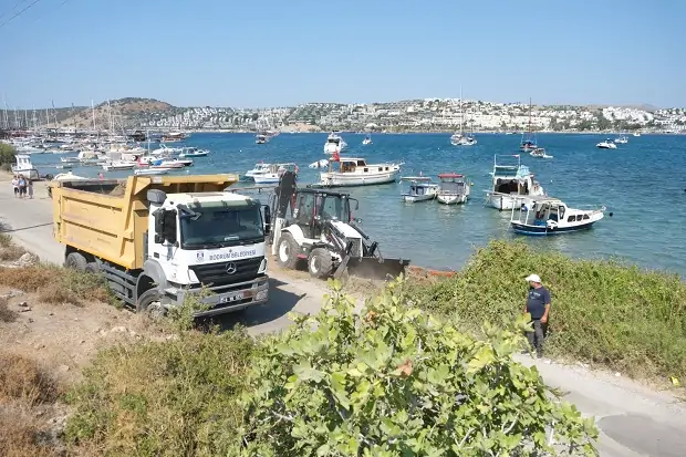 Belediye, Temizlik Seferberliğini Sürdürüyor