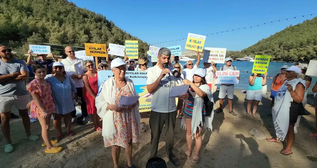 MUÇEV ve Cengiz İnşaat’a karşı eylem: “Cennetkoy kimsenin malı değil”