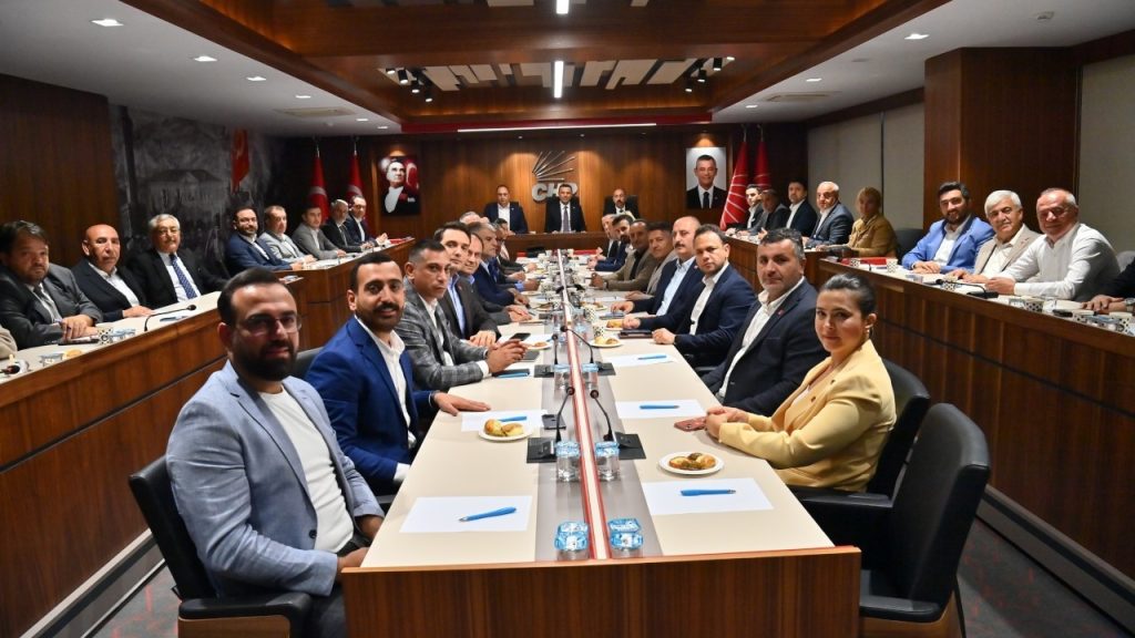 CHP’li 39 ilçe başkanından ‘Ahmak Davası’ deklarasyonu