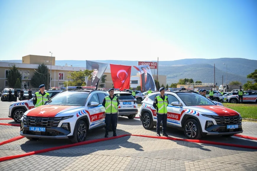 Muğla’da Emniyet ve Jandarma’ya 114 Yeni Hizmet Aracı Teslim Edildi